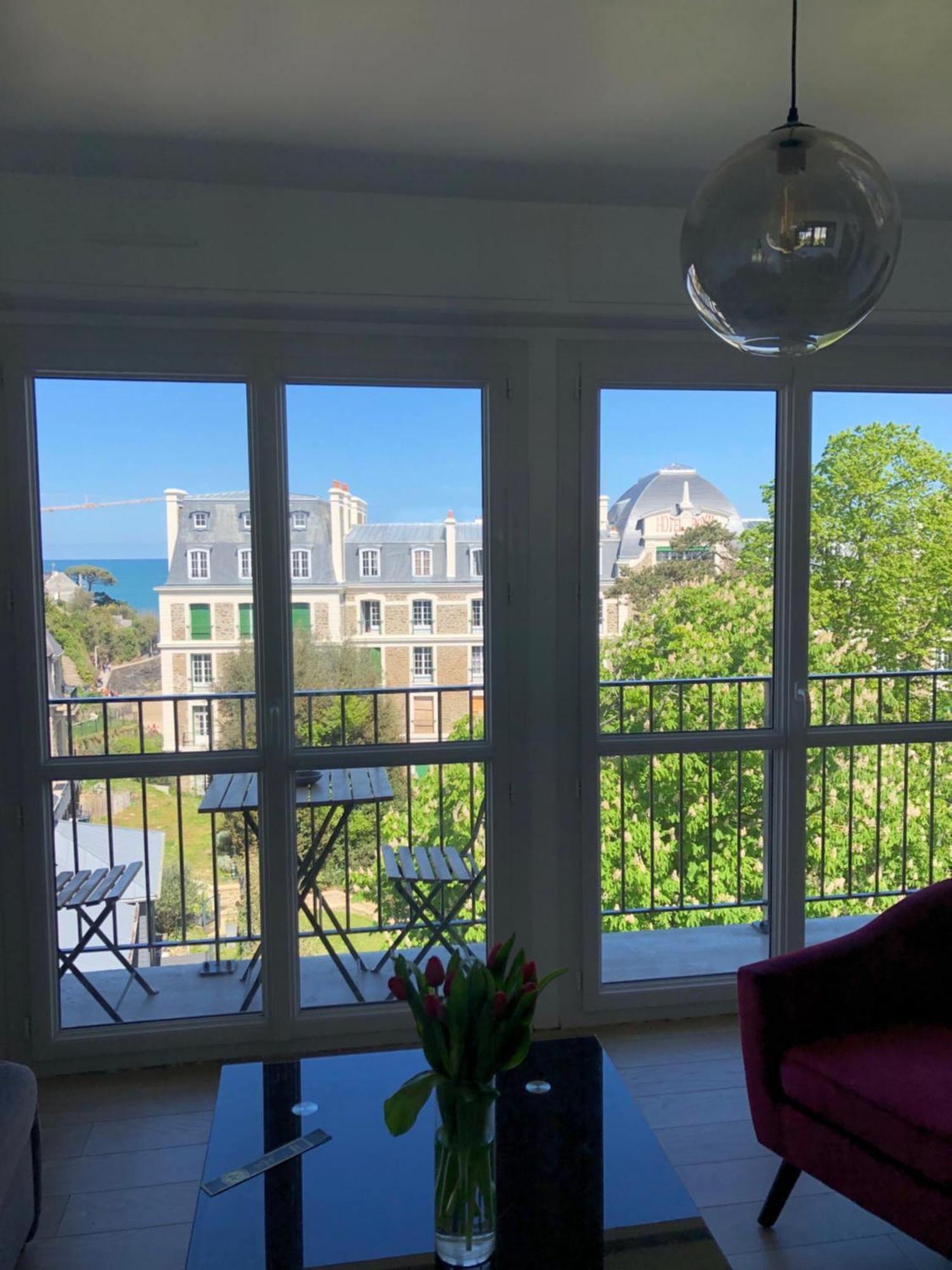 Studio Tout Confort Apercu Mer Dinard Exteriör bild